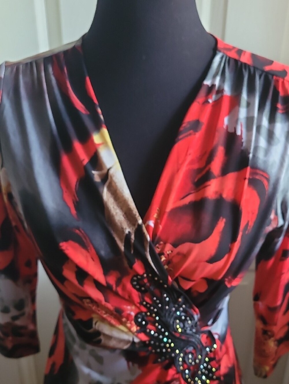 Boston Proper Red Black Wrap Midi Dress SUPER STRETCHY NEW WITH TAG S CRYSTALS - Picture 8 of 17